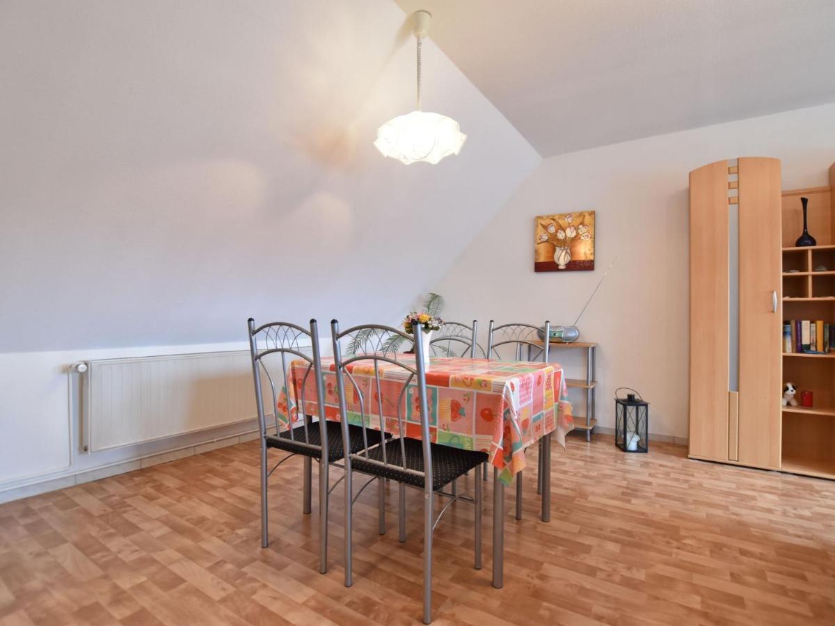 Attractive Apartment In Kluetz Near The Sea Klutz Buitenkant foto